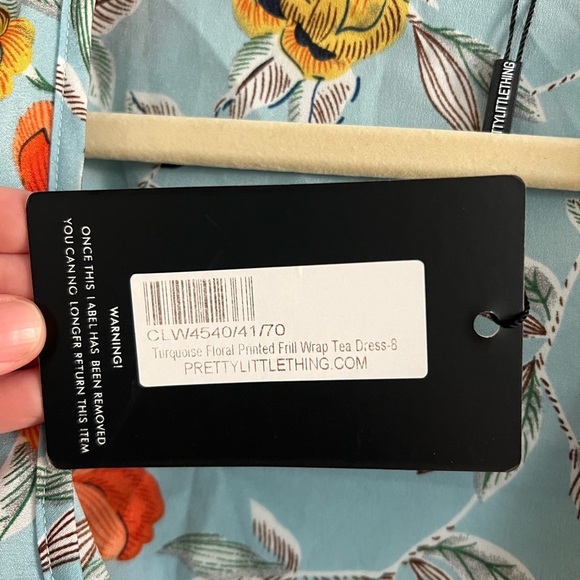 Pretty Little Things women’s NWT Turquoise Floral Printed Frill true Wrap Dress4 - Picture 5 of 11